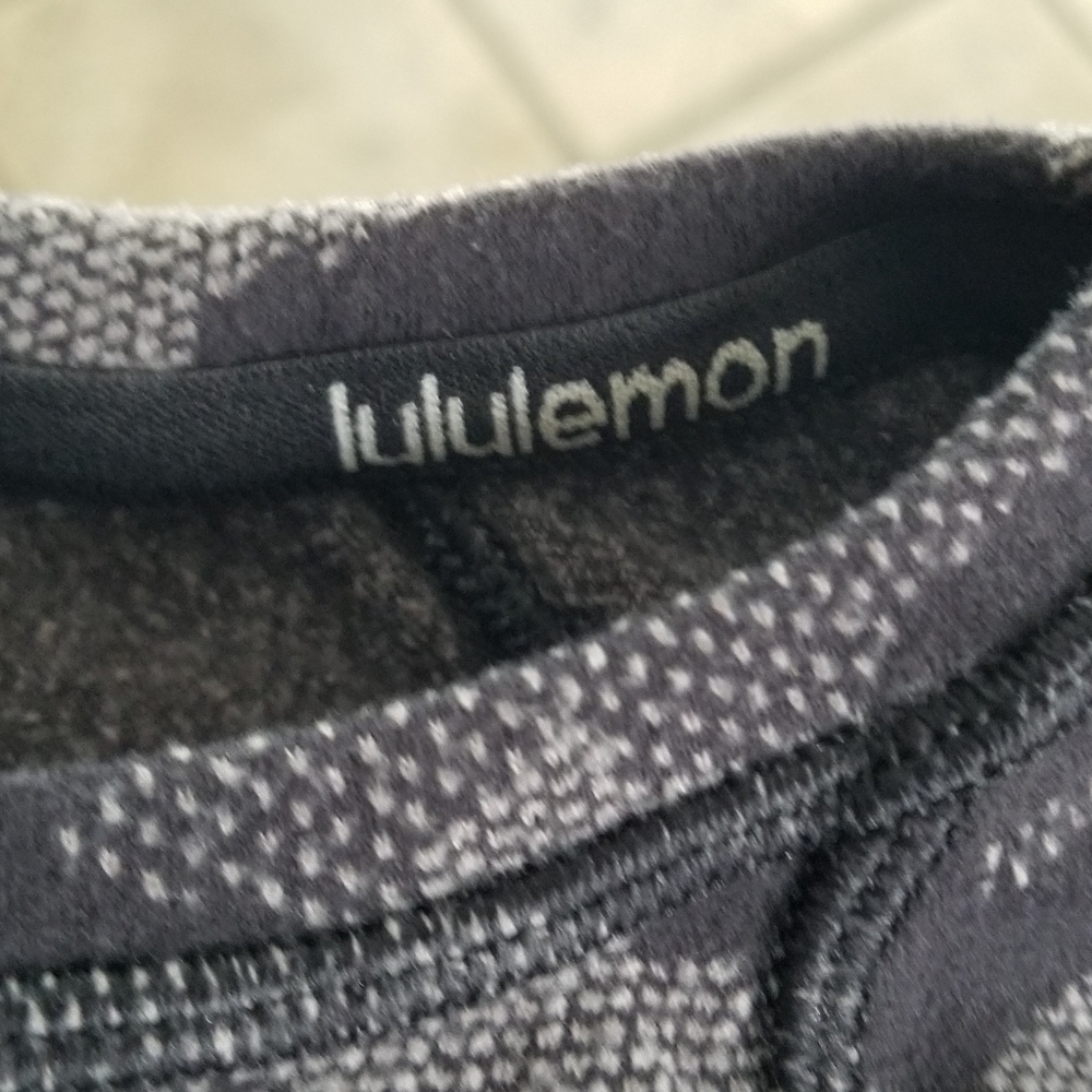 Lululemon Runderful Long Sleeve - Picture 8 of 10